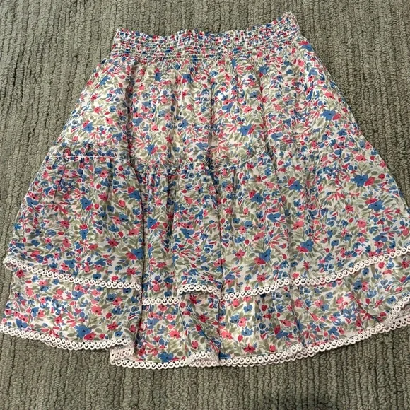 BB Dakota ruffle floral skirt lined mini - Picture 3 of 14